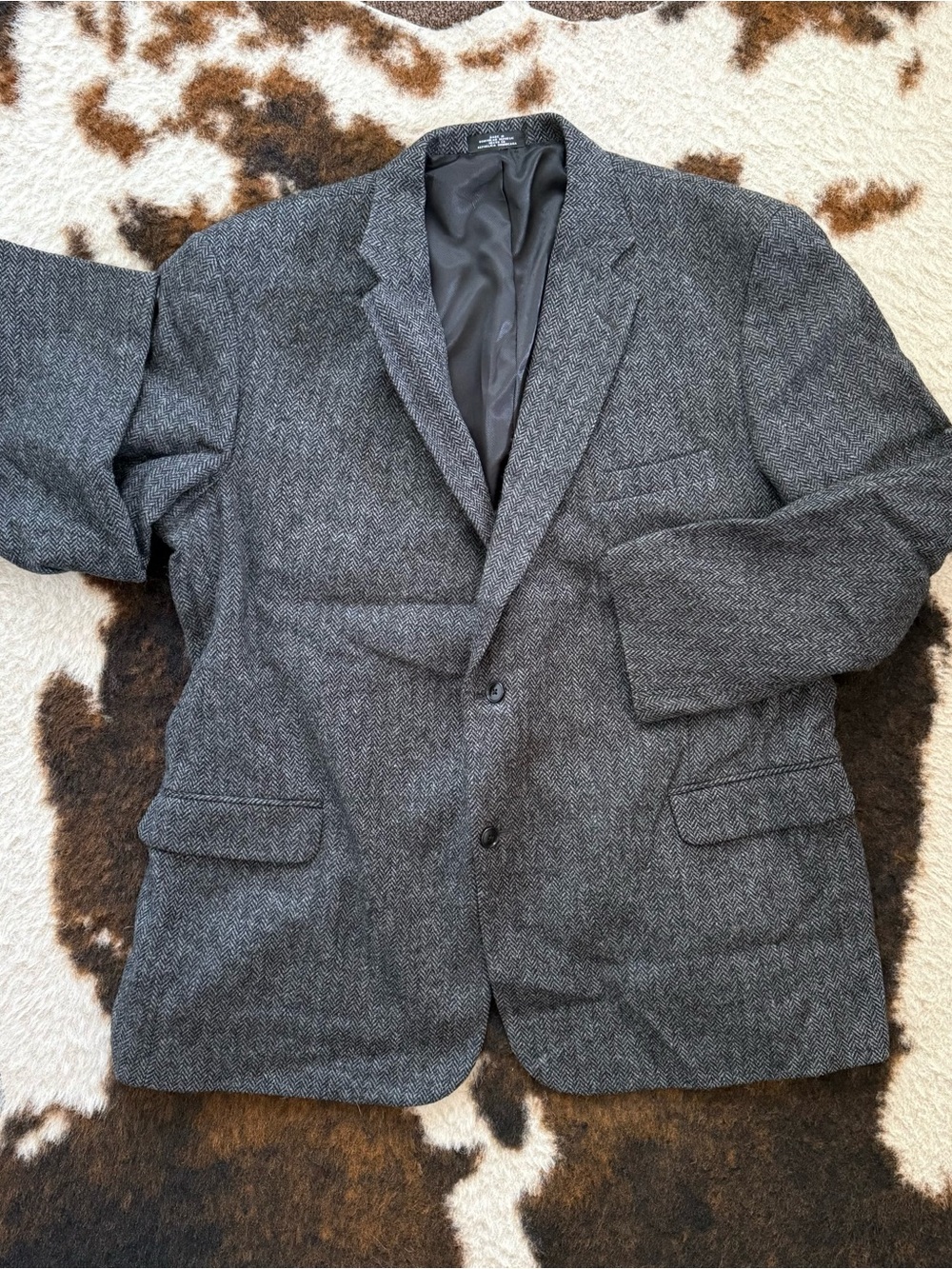 Men's Gray Herringbone Blazer - Classic Tailored Style